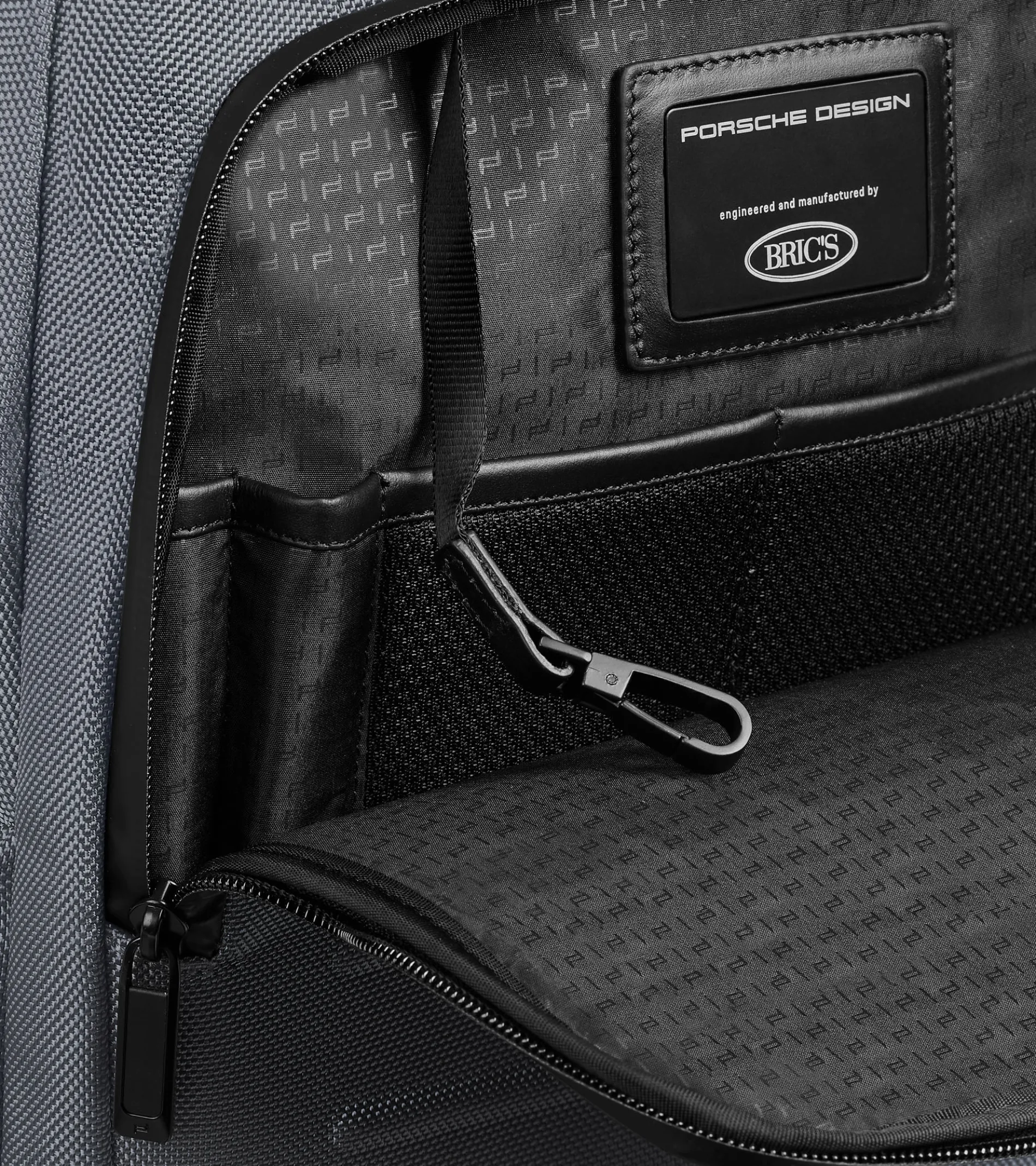 Roadster Pro Backpack L