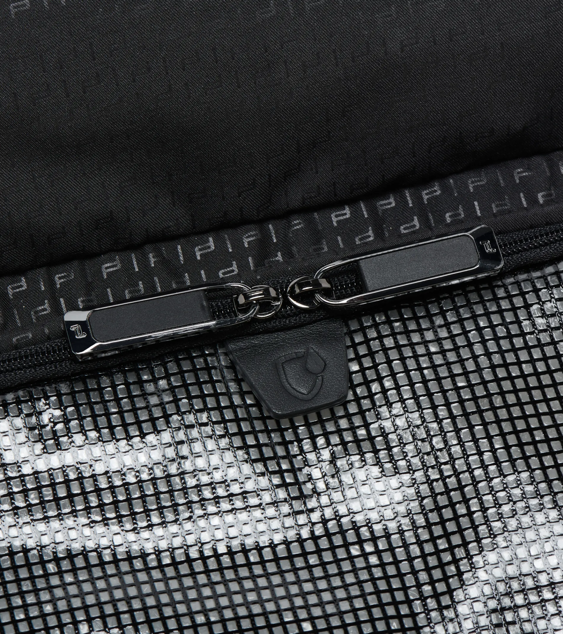 Roadster Nylon Washbag L