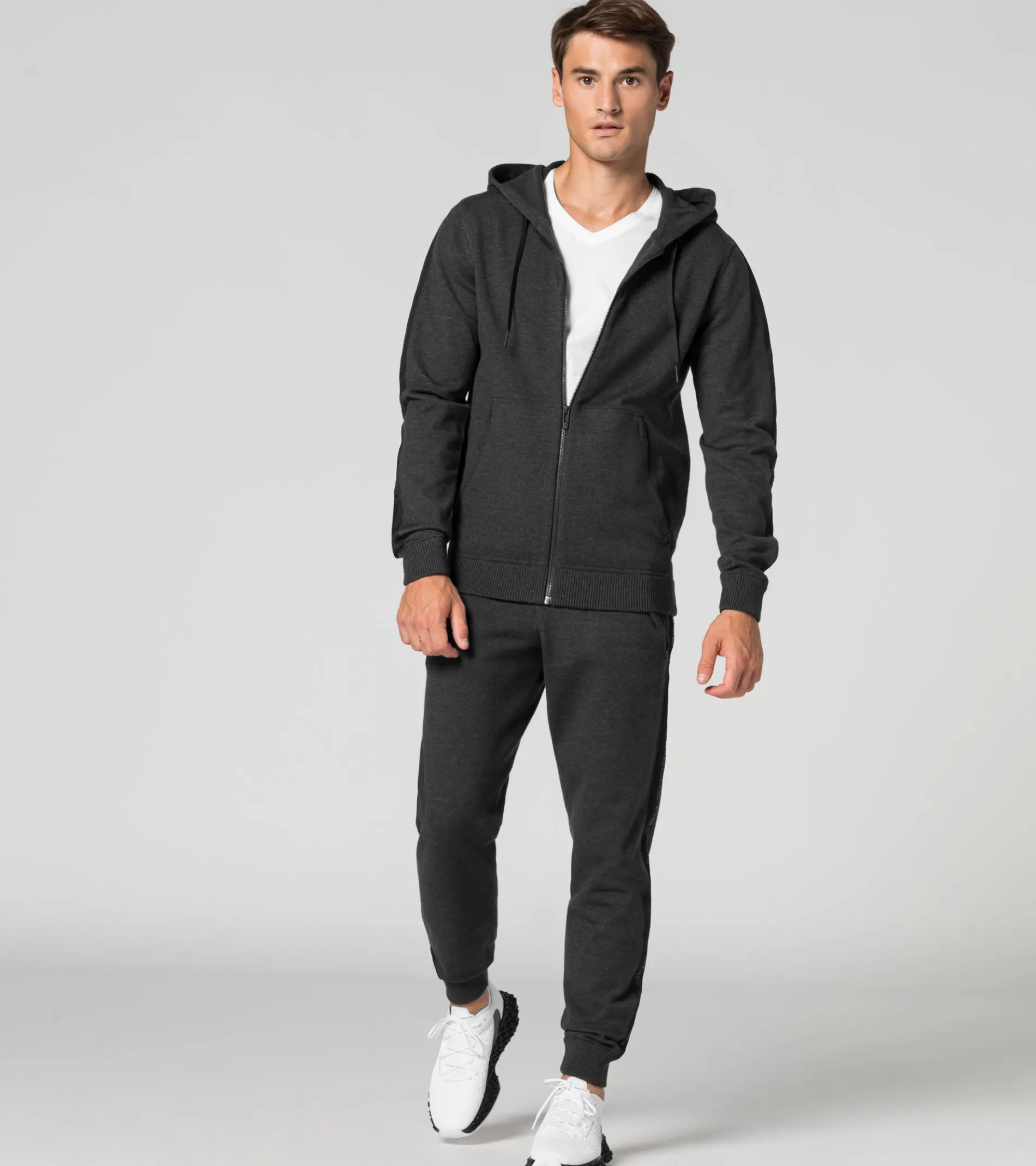 Full-Zip Leisure Jacket