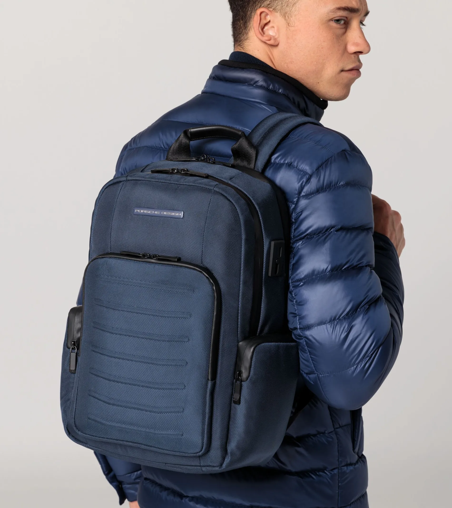 Roadster Pro Backpack M1