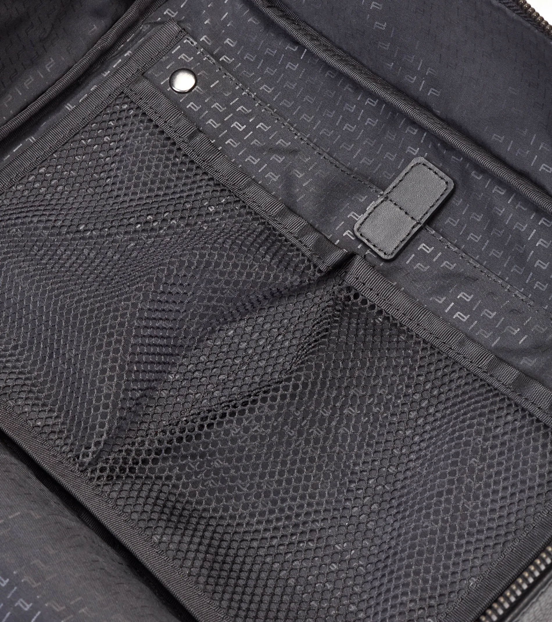 Roadster Leather Washbag L